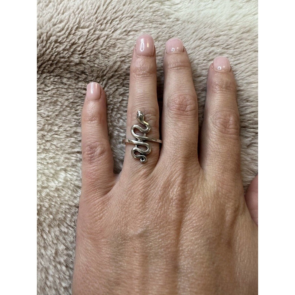 Super Cute Snake Ring Size 6.5